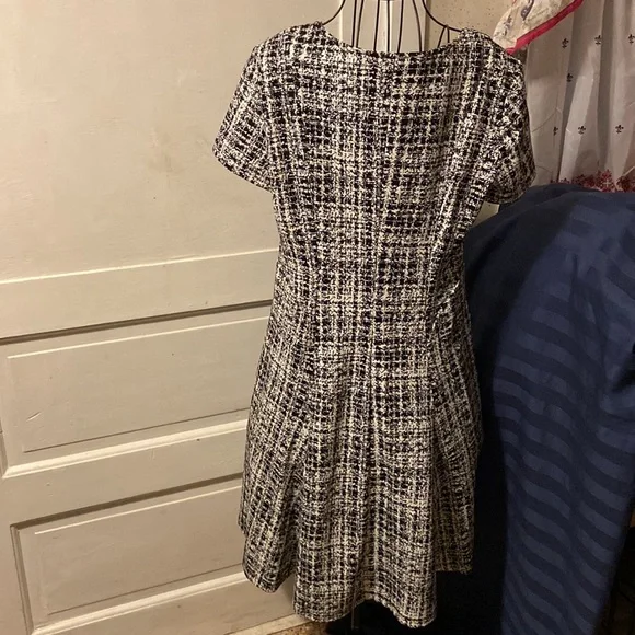 Apt. 9 BLACK & WHITE DRESS - Picture 3 of 8